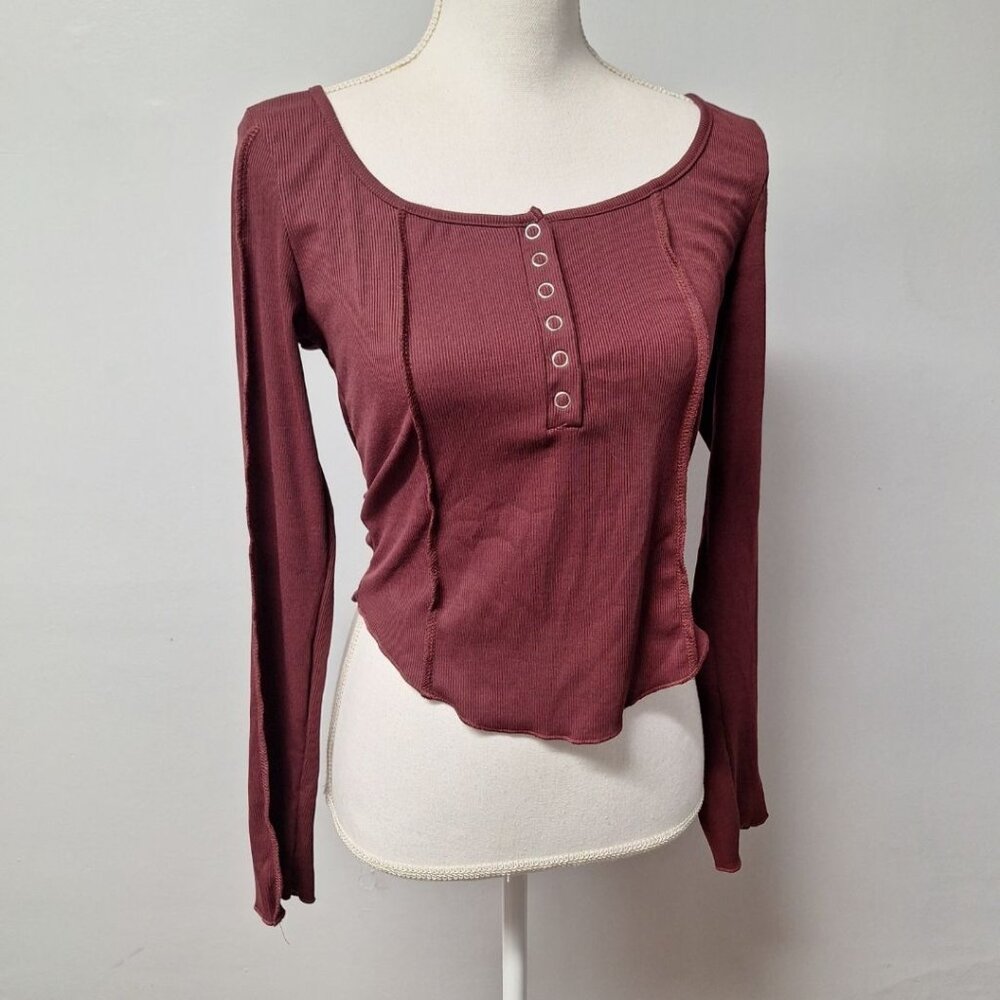 Dazy Cropped Top Long Sleeve Red Bergundy Womens Junior Size‎ XL Scoop Neck Seam